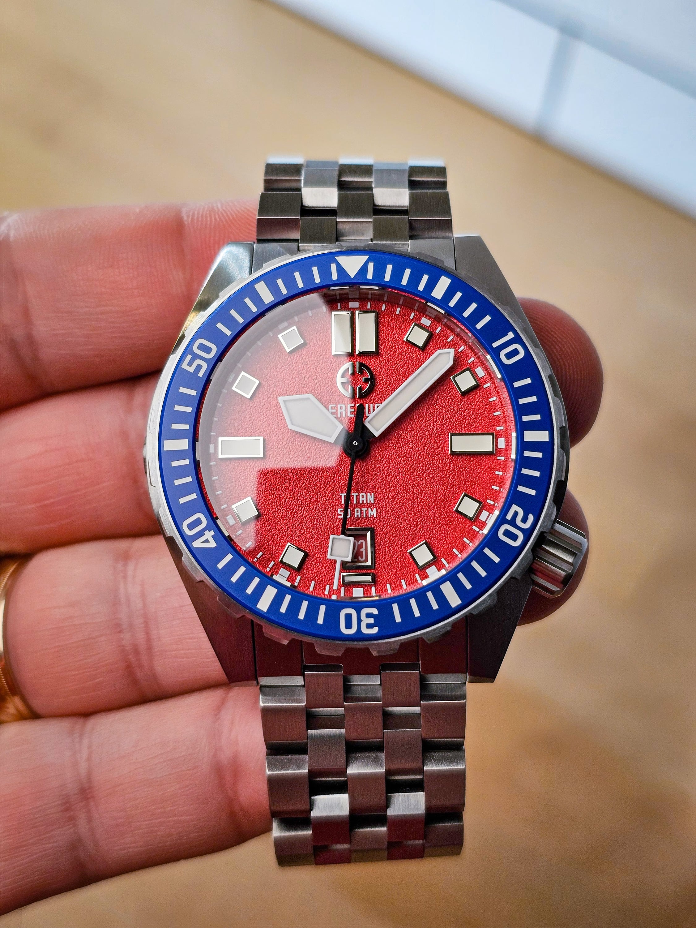 Erebus Titan Diver - Red Dial Blue Bezel - Excellent Condition - Image 2