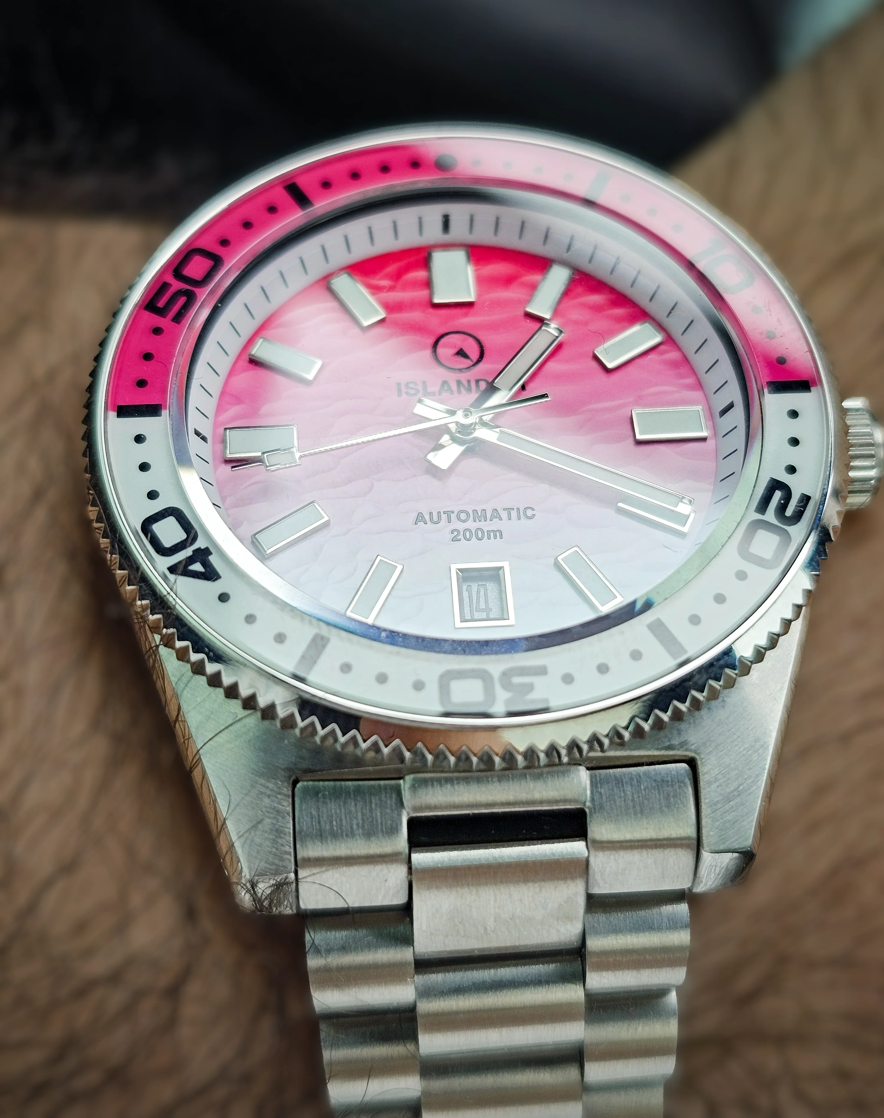 Islander Northport ISL-258 Pink Ripple - Pre-Owned Excellent - Image 2