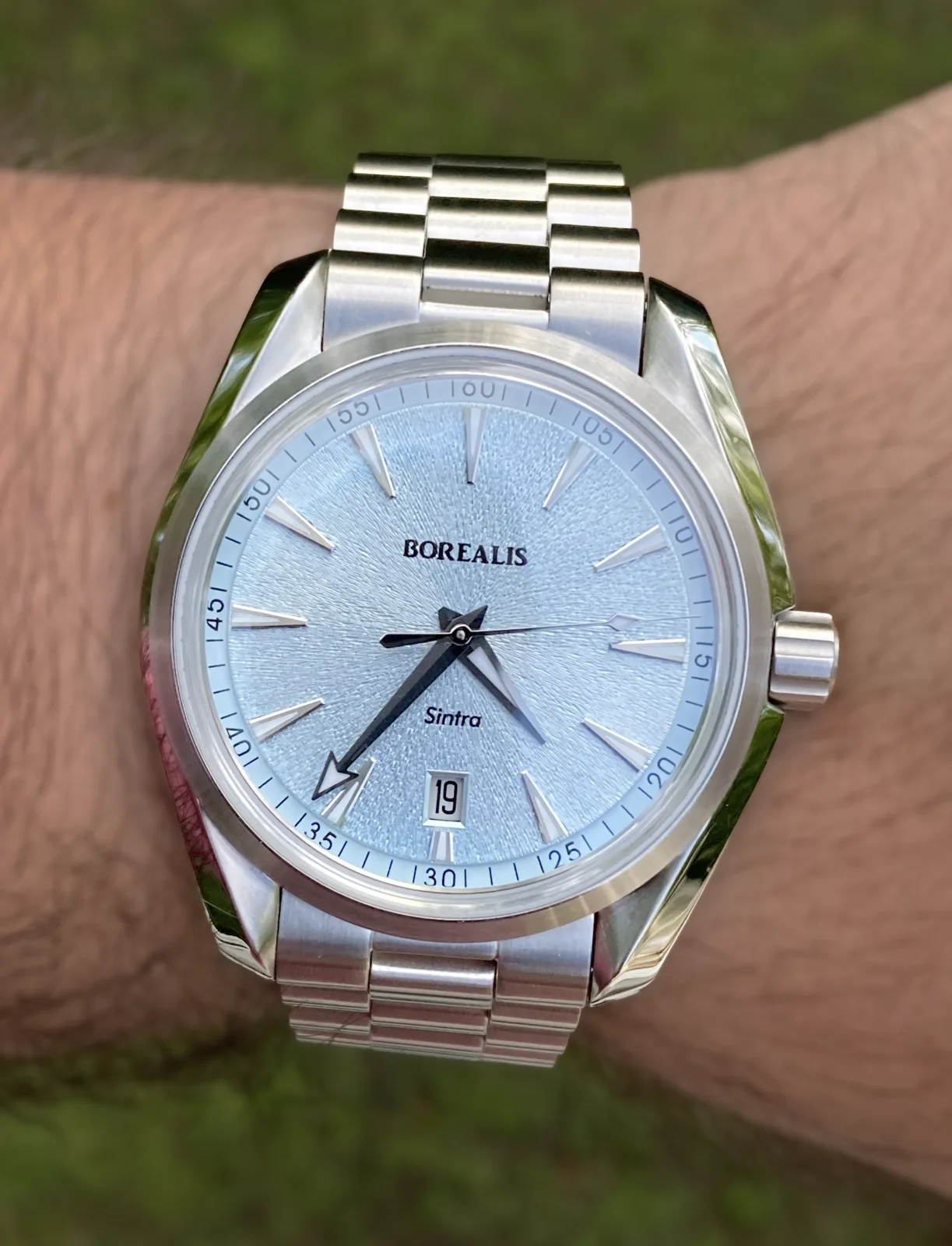 Borealis Sintra Ice Blue Sunray 41.5mm - Pre-Owned Excellent